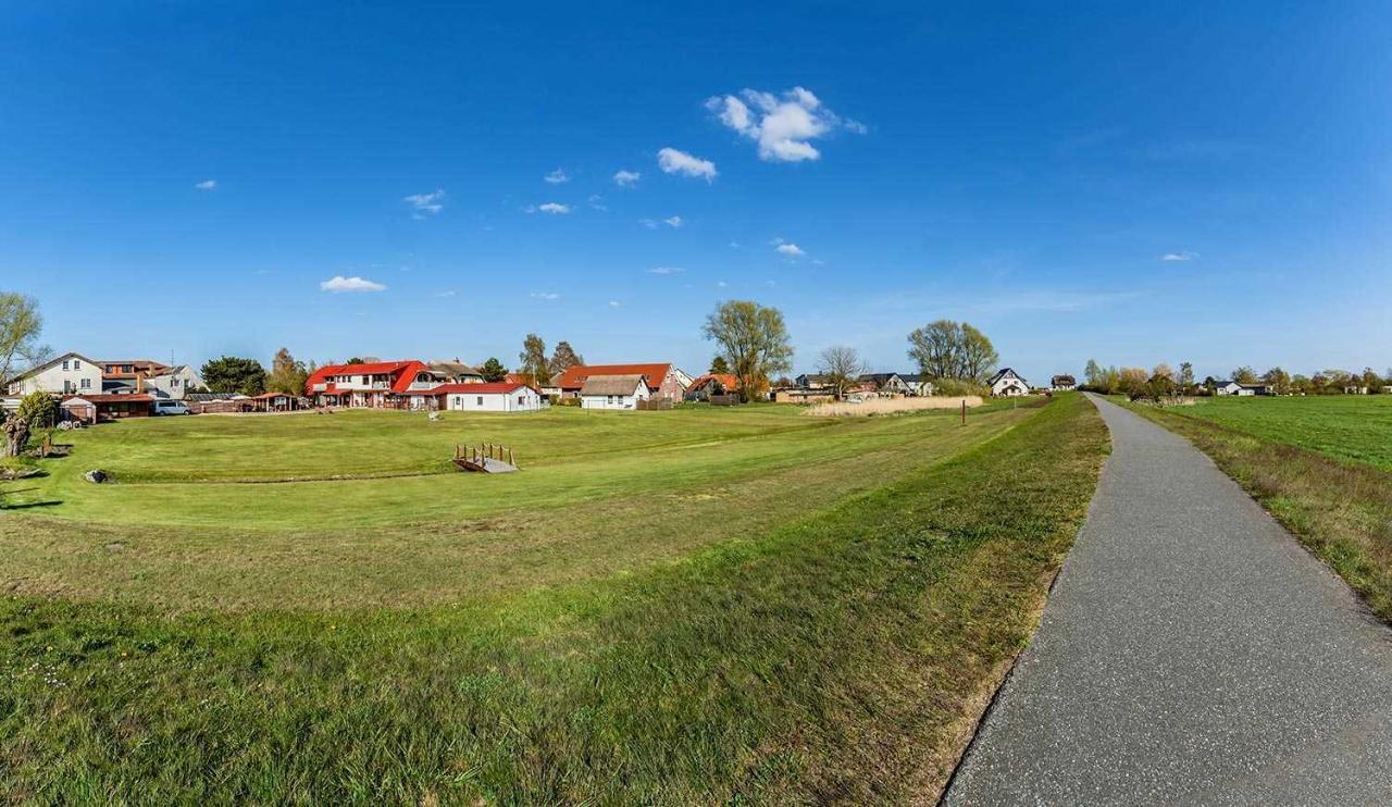 Schoene Ferienwohnungen Am Lobber Deich Luaran gambar